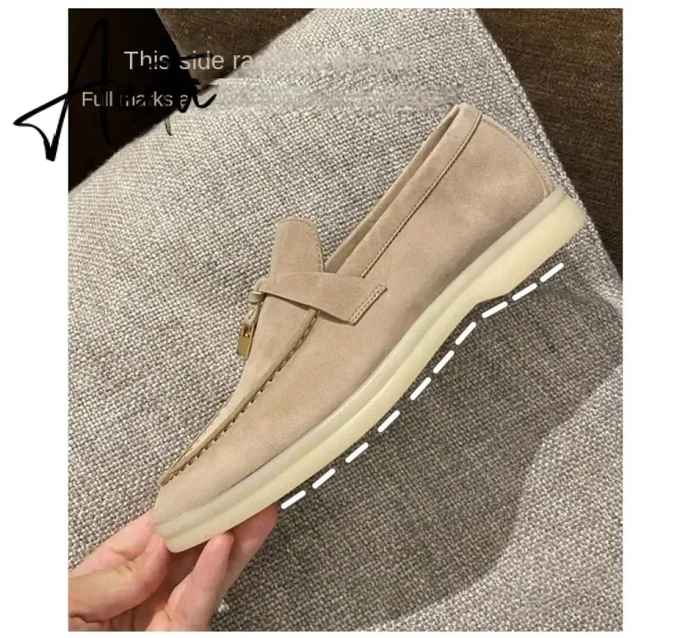 Aiertu Top Quality LP Spring Autumn New Round Head Flat Foot Pendant Ladies Fashion Comfortable Lok Fu Single Casual Women Shoes