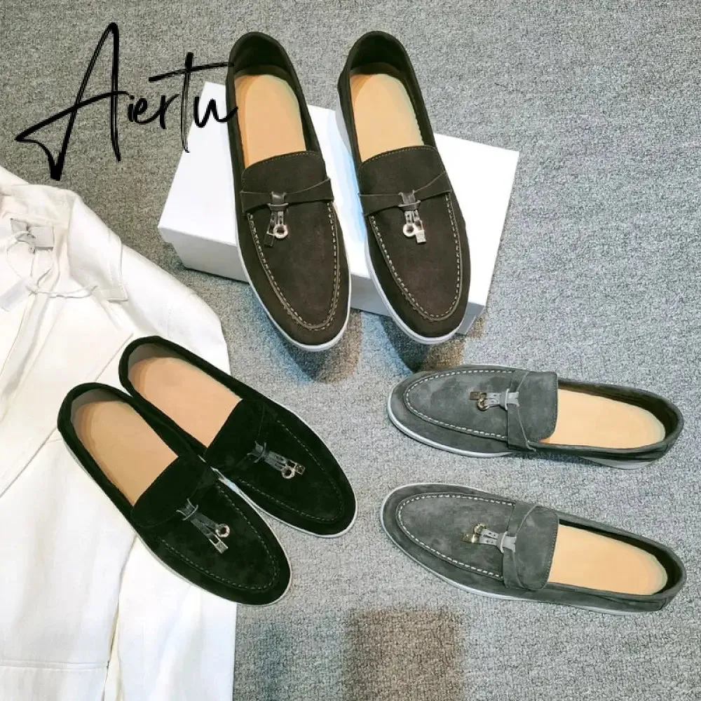 Aiertu Top Quality LP Spring Autumn New Round Head Flat Foot Pendant Ladies Fashion Comfortable Lok Fu Single Casual Women Shoes