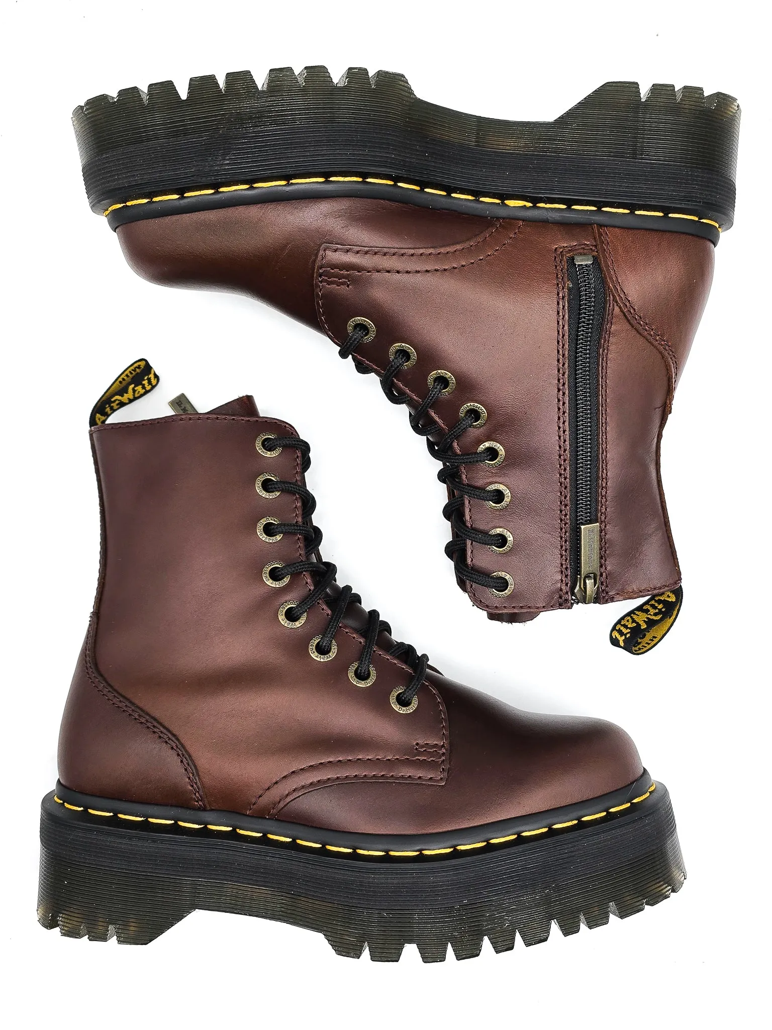 DR. MARTENS JADON BROWN PULL UP